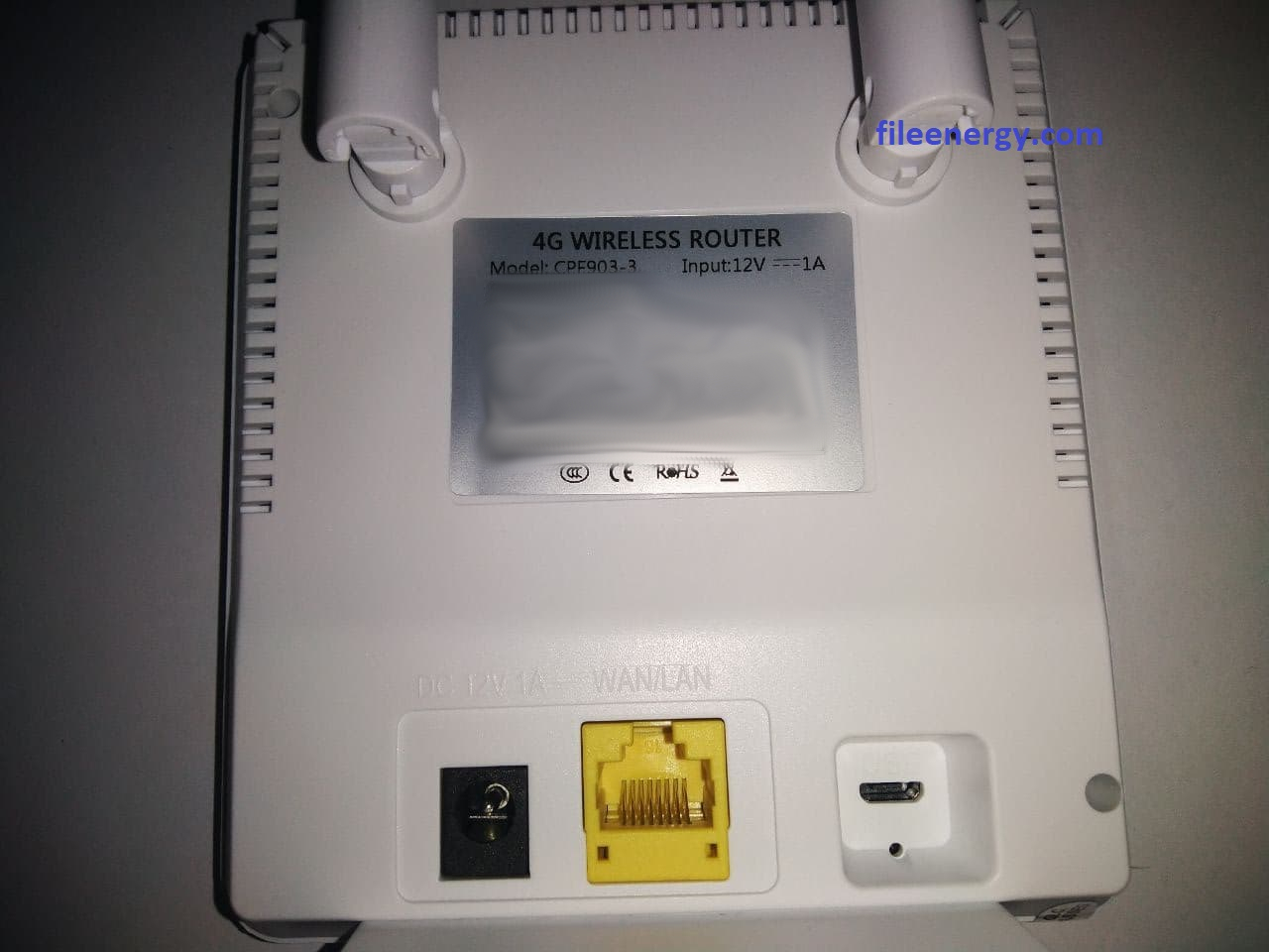 Беспроводной портативный роутер (модем CPE903-3) 4G с возможностью установки сим-карты, Wi-Fi модулем и портами WAN/LAN