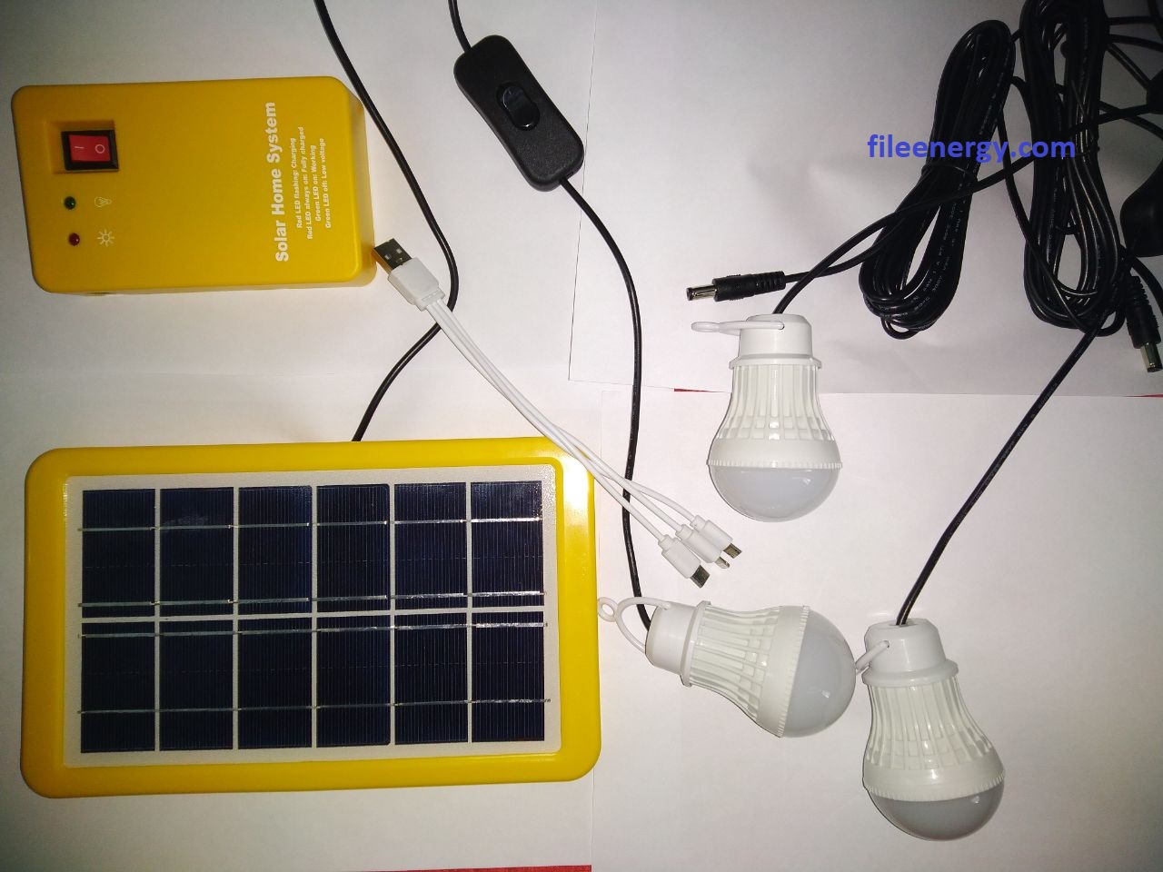 Солнечная электростанция, светодиодное освещение, заряжаемый аккумулятор и солнечная панель
